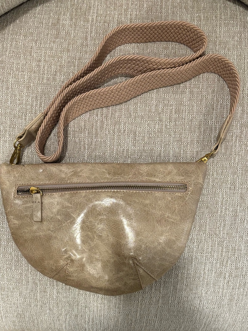 NWOT Anthropologie Ada convertible belt bag cossbody Sling Bag minimalist strap